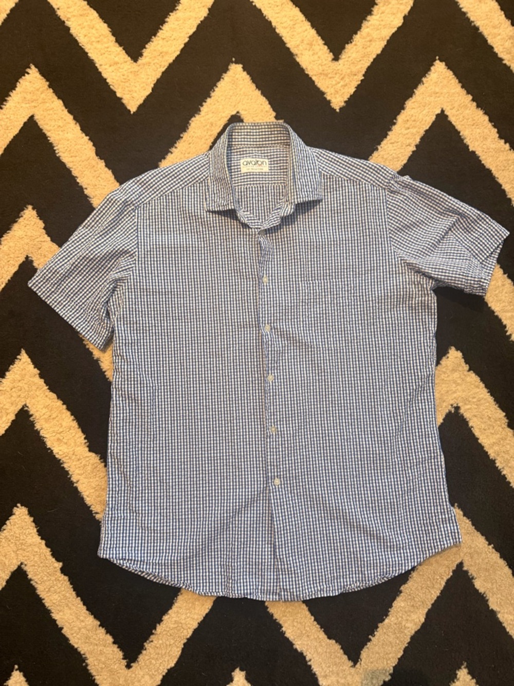 Avalon Men’s Blue Gingham Seersucker Short-Sleeve Button-Down Shirt